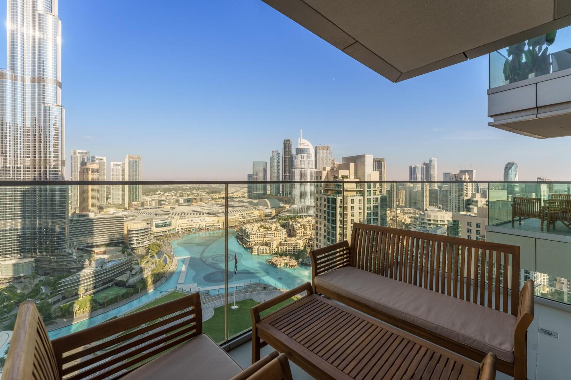 Maison Privee - Ultimate Living With Front-Row Views Of Burj Khalifa & Dubai Fountains Zewnętrze zdjęcie